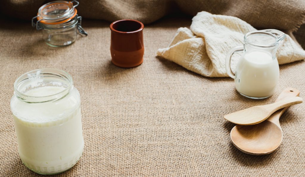 Is Buttermilk Supposed to Smell Sour? 19 Facts About Buttermilk - Cool ...